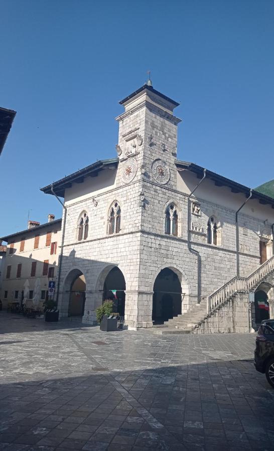 Affittacamere La Loggia Venzone Buitenkant foto
